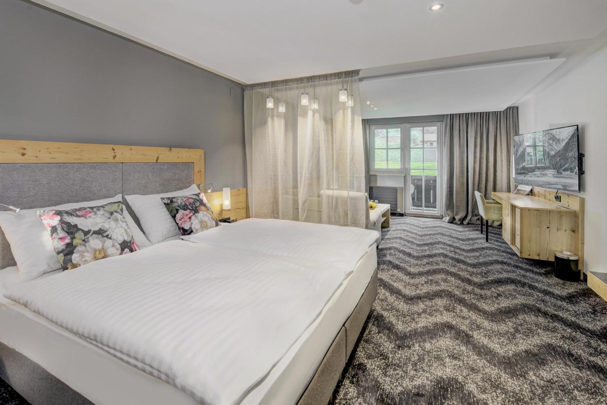Hotel Gut Brandlhof Saalfelden Ngoại thất bức ảnh